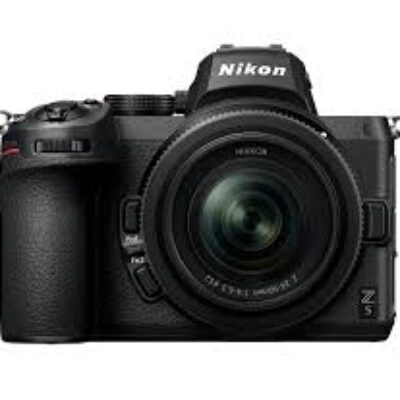 Nikon Z5 MILC fotoaparat (24-50mm 4.0-6.3 VR objektiv)