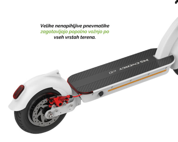 Električni skiro MS ENERGY e10, 10" pnevmatike, 450W motor, domet do 40km, LED osvetlitev, zložljiv, 48V 12.5Ah baterija, regenerativno polnjenje, LCD zaslon, brezplačna aplikacija, črne ali bele barve - Image 12