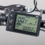 Električno kolo EMG Trevi BOMBER FAT, 20'', zložljiv, do 25km/h, do 40km, LED zaslon+LED lučke, do 150kg, črn - Image 5