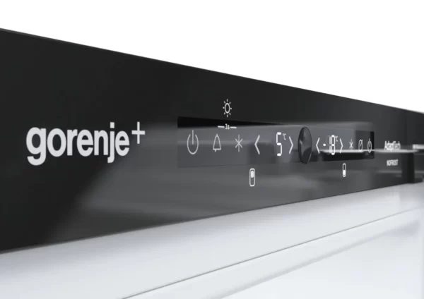 Gorenje GDNRK5182A2 vgradni hladilnik, kombinirani - Image 2
